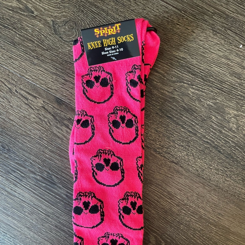 Knee high spirit Halloween skulls socks